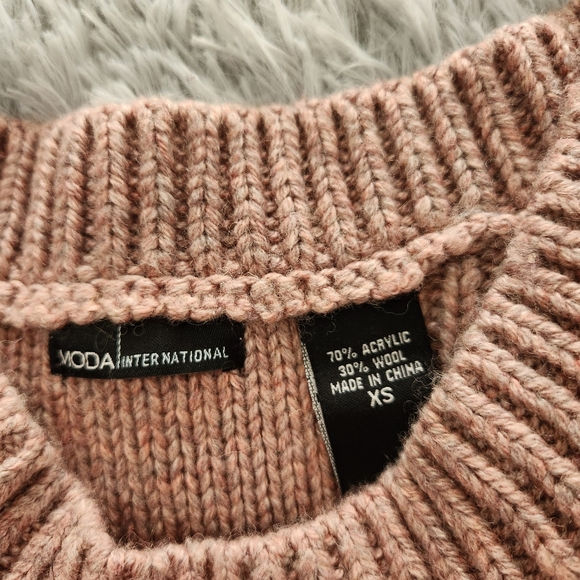 Moda International Mauve Wool Blend Mixed Stitch Boatneck Fitted Sweater - Picture 3 of 7